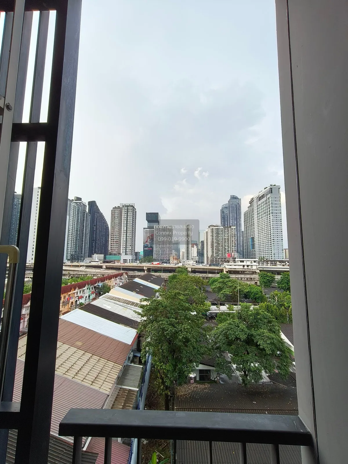 เช่าคอนโด  ไลฟ์ อโศก MRT-เพชรบุรี บางกะปิ เขต ห้วยขวาง กรุงเทพ CX