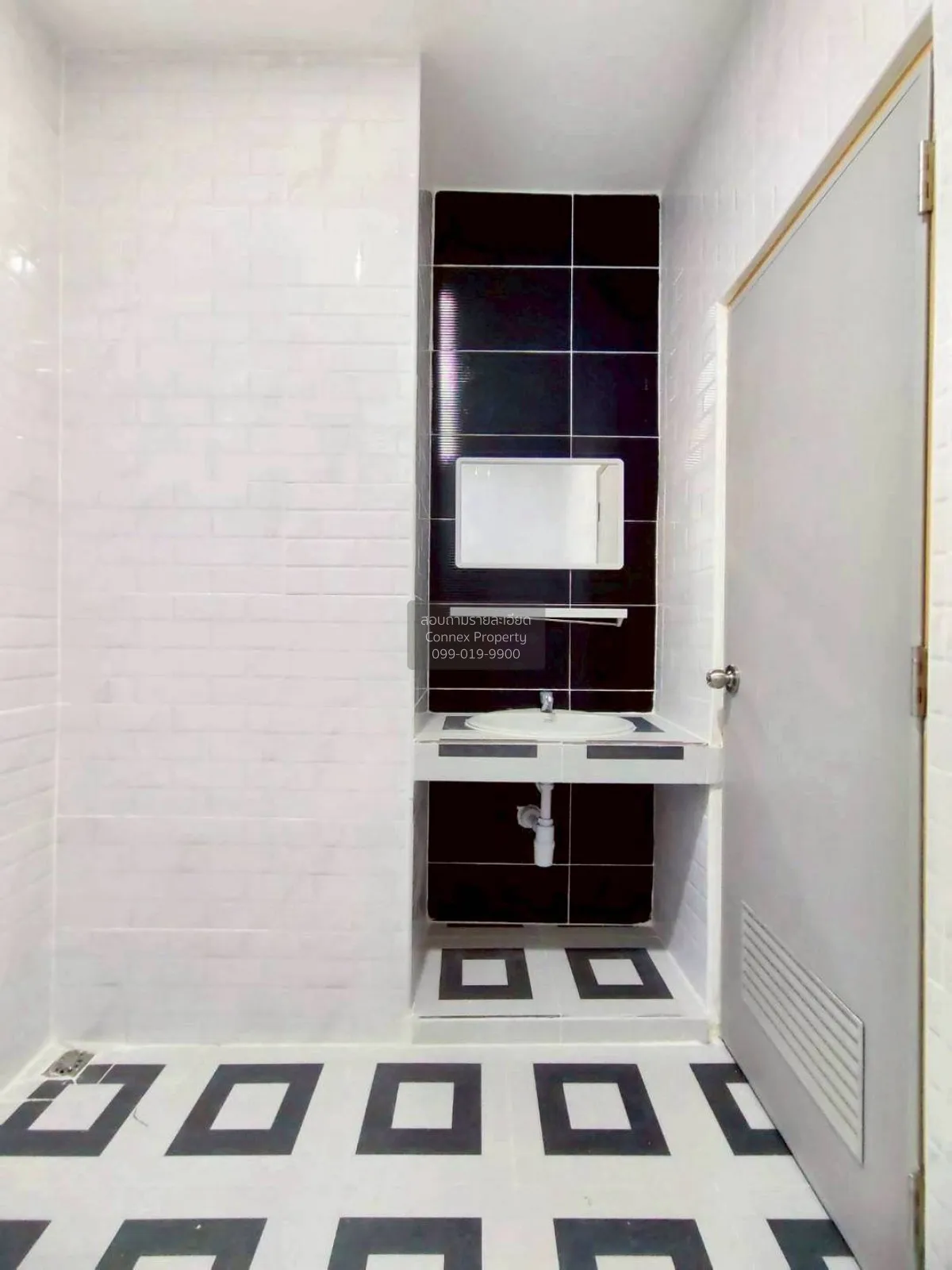 ขายทาวน์เฮ้าส์/ทาวน์โฮม  บ้านบัวทอง 4 บ้านกล้วย-ไทรน้อย รีโนเวทให