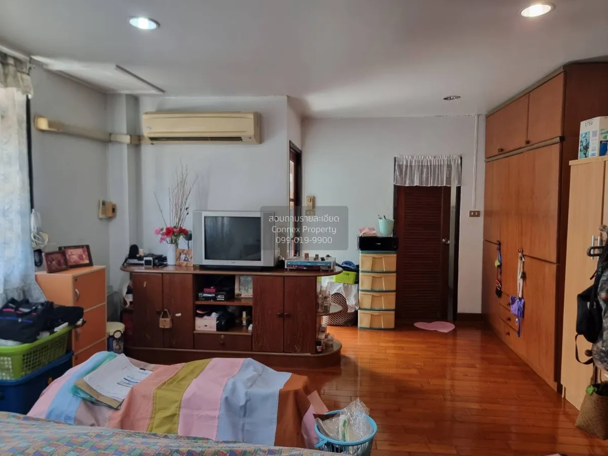 For Sale 4-storey townhouse, Soi Lat Phrao 94 , Phlapphla , Wang  2