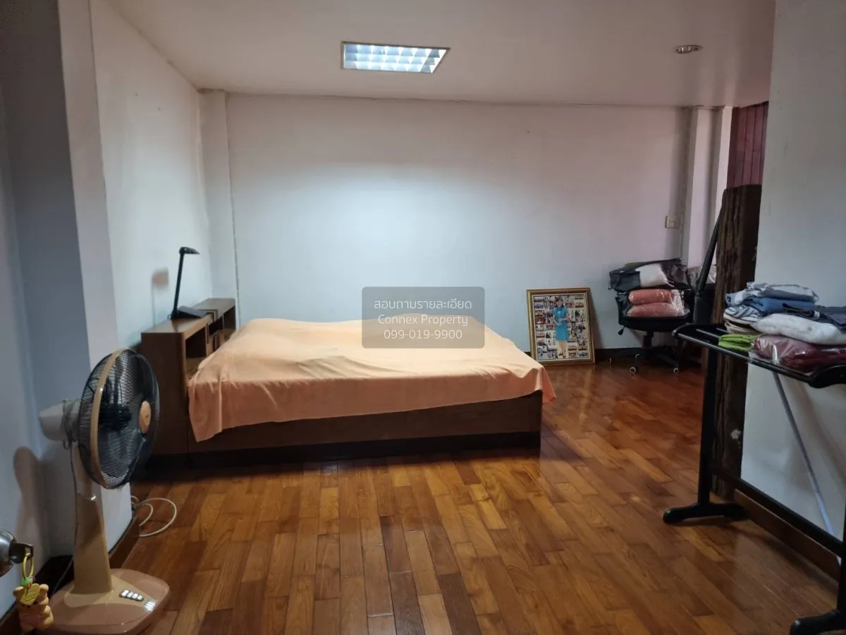 For Sale 4-storey townhouse, Soi Lat Phrao 94 , Phlapphla , Wang 