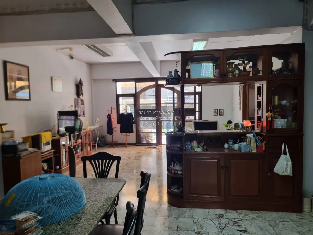 For Sale 4-storey townhouse, Soi Lat Phrao 94 , Phlapphla , Wang 