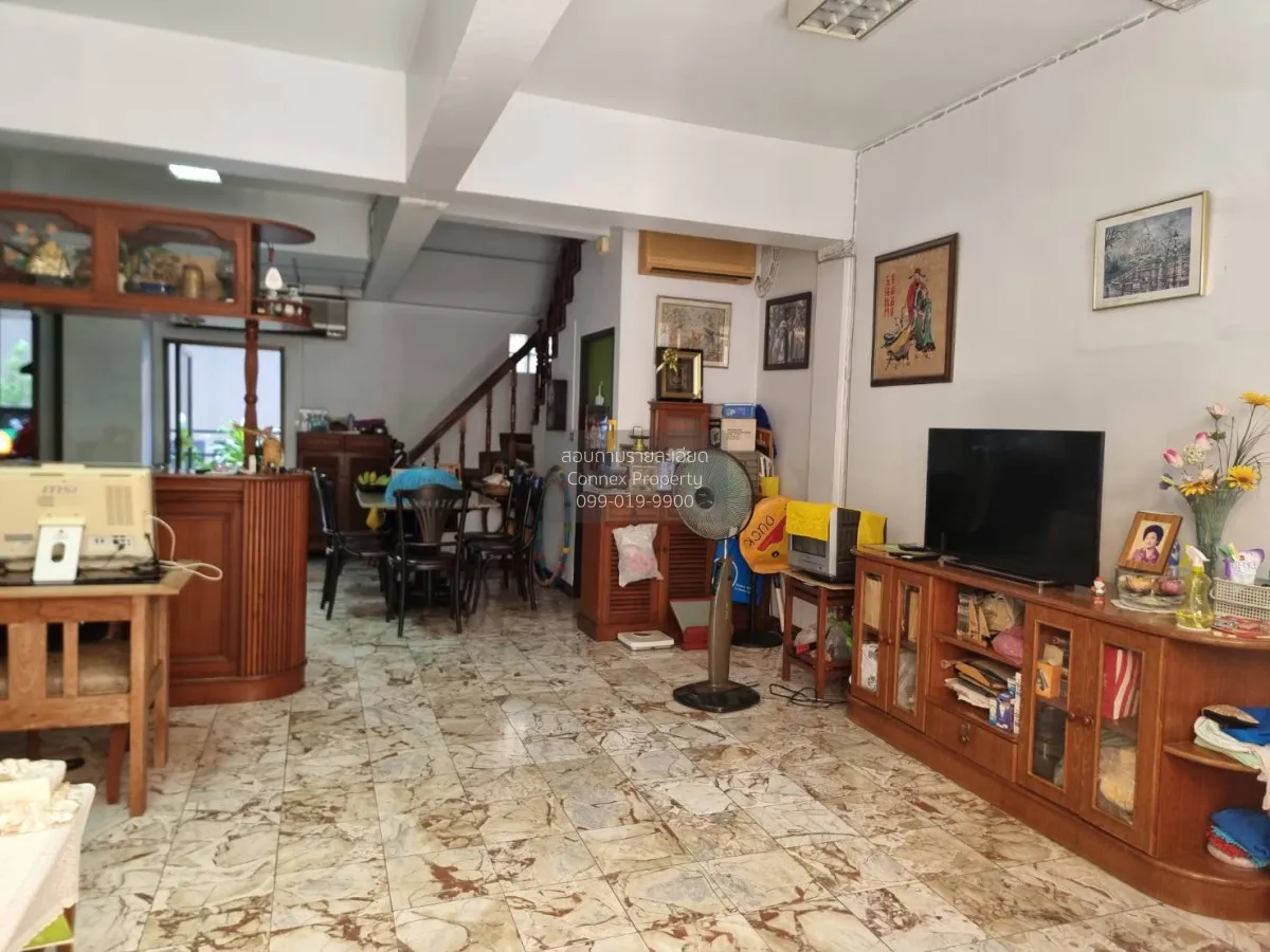 For Sale 4-storey townhouse, Soi Lat Phrao 94 , Phlapphla , Wang 