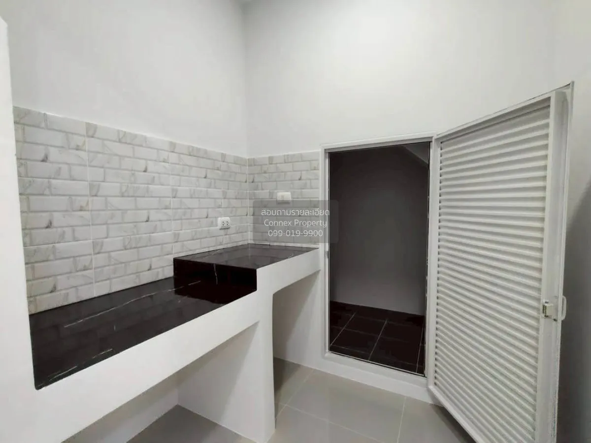 For Sale Townhouse/Townhome  , The Villa Bangbuathong , newly ren