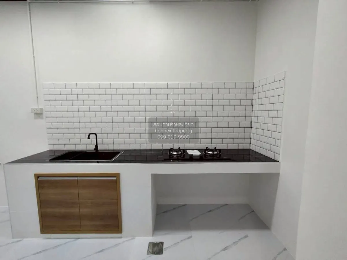 For Sale Townhouse/Townhome  , The Villa Bangbuathong , newly ren