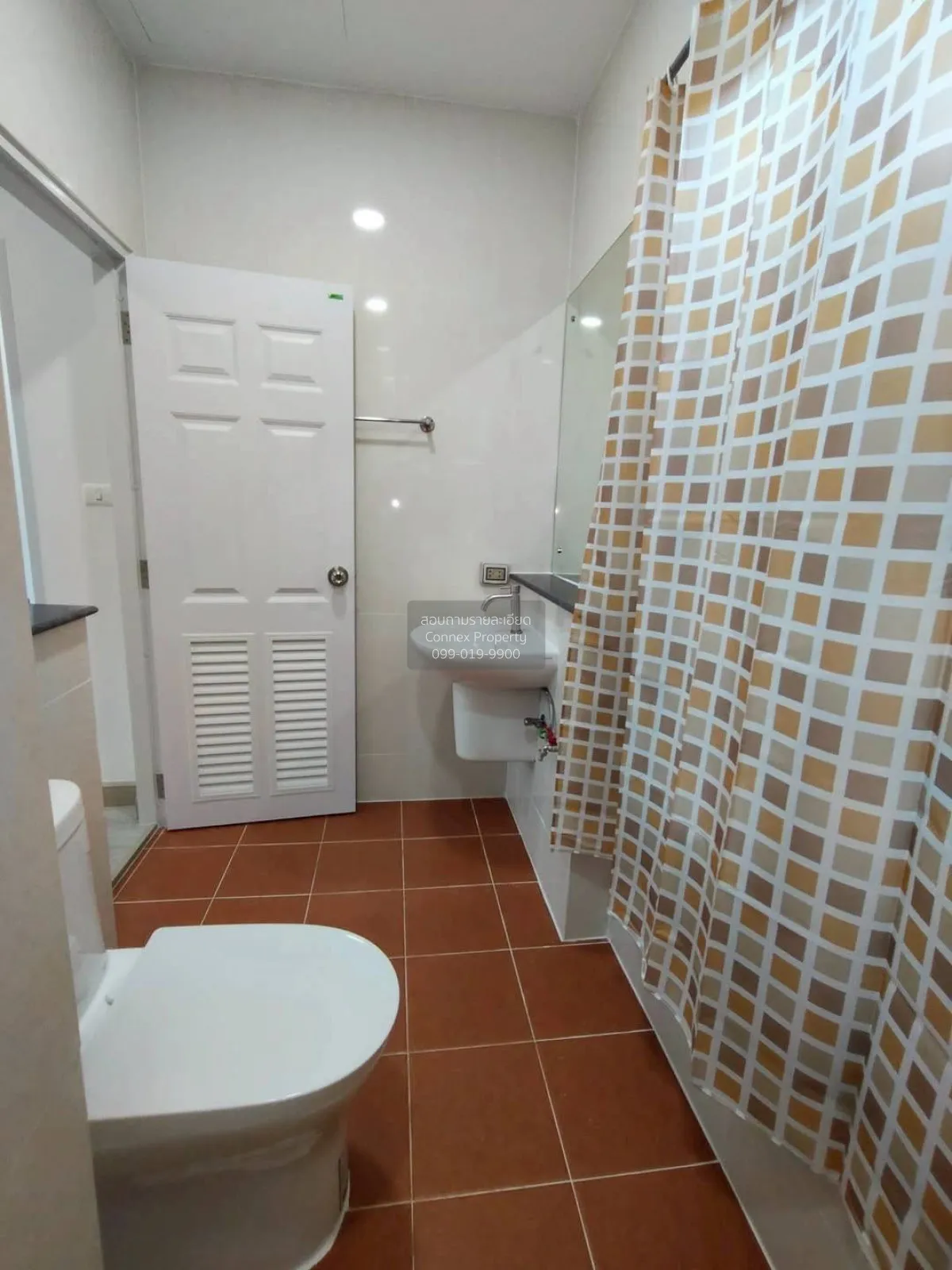 For Sale Townhouse/Townhome  , The Villa Bangbuathong , newly ren