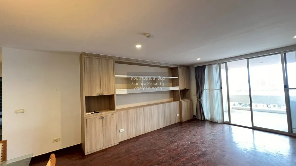 For Sale Condo , Newton Tower , high floor , BTS-Nana , Khlong To 2