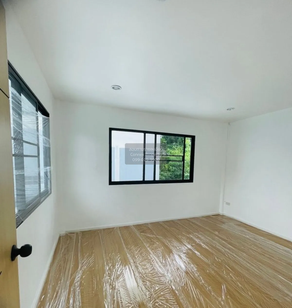 For Sale Townhouse/Townhome  , Suthawee (Soi Phon Sawang) , newly