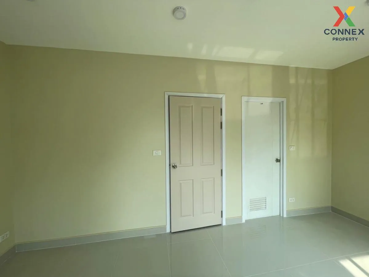 ขายทาวน์เฮ้าส์/ทาวน์โฮม  วิลเลต ซิตี้ พัฒนาการ 38 MRT-กลันตัน (สา