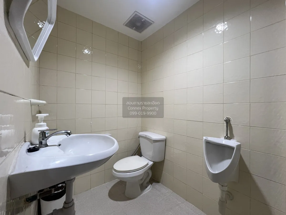 ขายอาคารสำนักงาน  พาร์คอเวนิว ห้องริมใน 2 คูหา ขายพร้อมผู้เช่า เอ