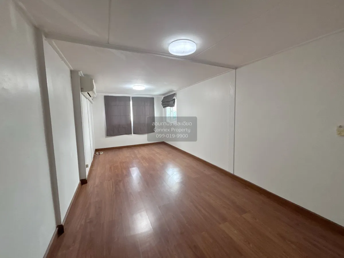 For Rent Townhouse/Townhome  , Rattanathani , Bang Kaeo , Bang Ph