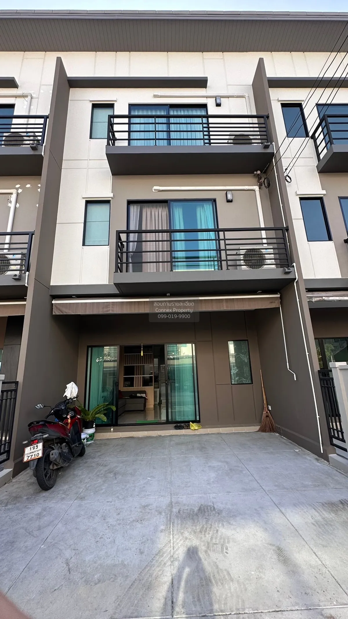 For Rent Townhouse/Townhome  , Baan Klang Muang Srinakarin-Onnut  1