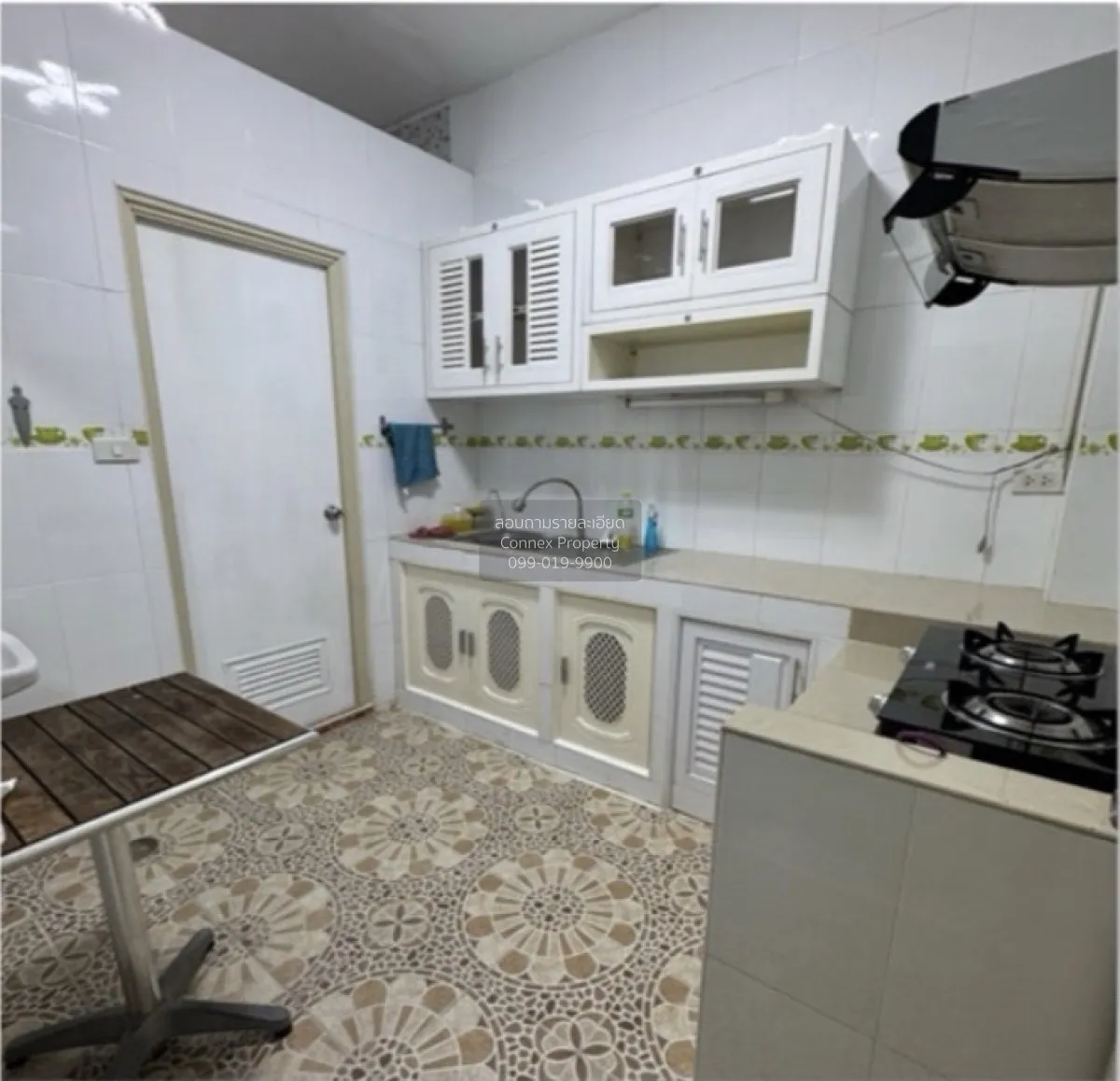 ขายอาคารพาณิชย์ 3 ชั้น พื้นที่ 180 ตารางเมตร สาธุประดิษฐ์ 49 ยานน