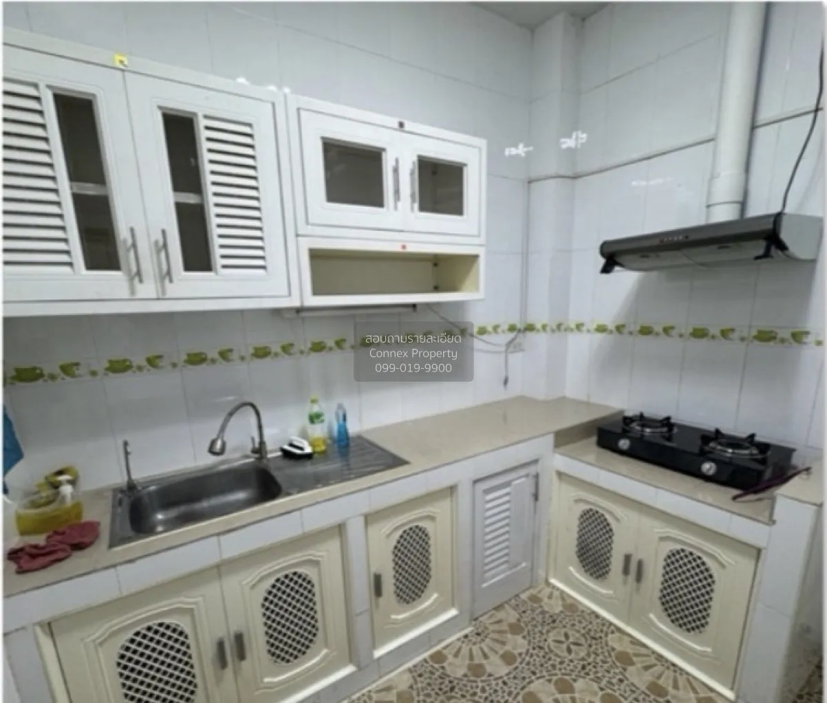 ขายอาคารพาณิชย์ 3 ชั้น พื้นที่ 180 ตารางเมตร สาธุประดิษฐ์ 49 ยานน