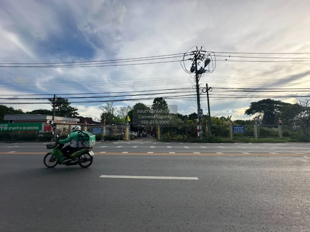 ขายบ้านเดี่ยว 2 ชั้น 5-0-40 ไร่ บางกรวย - ไทรน้อย นนทบุรี บางกร่า