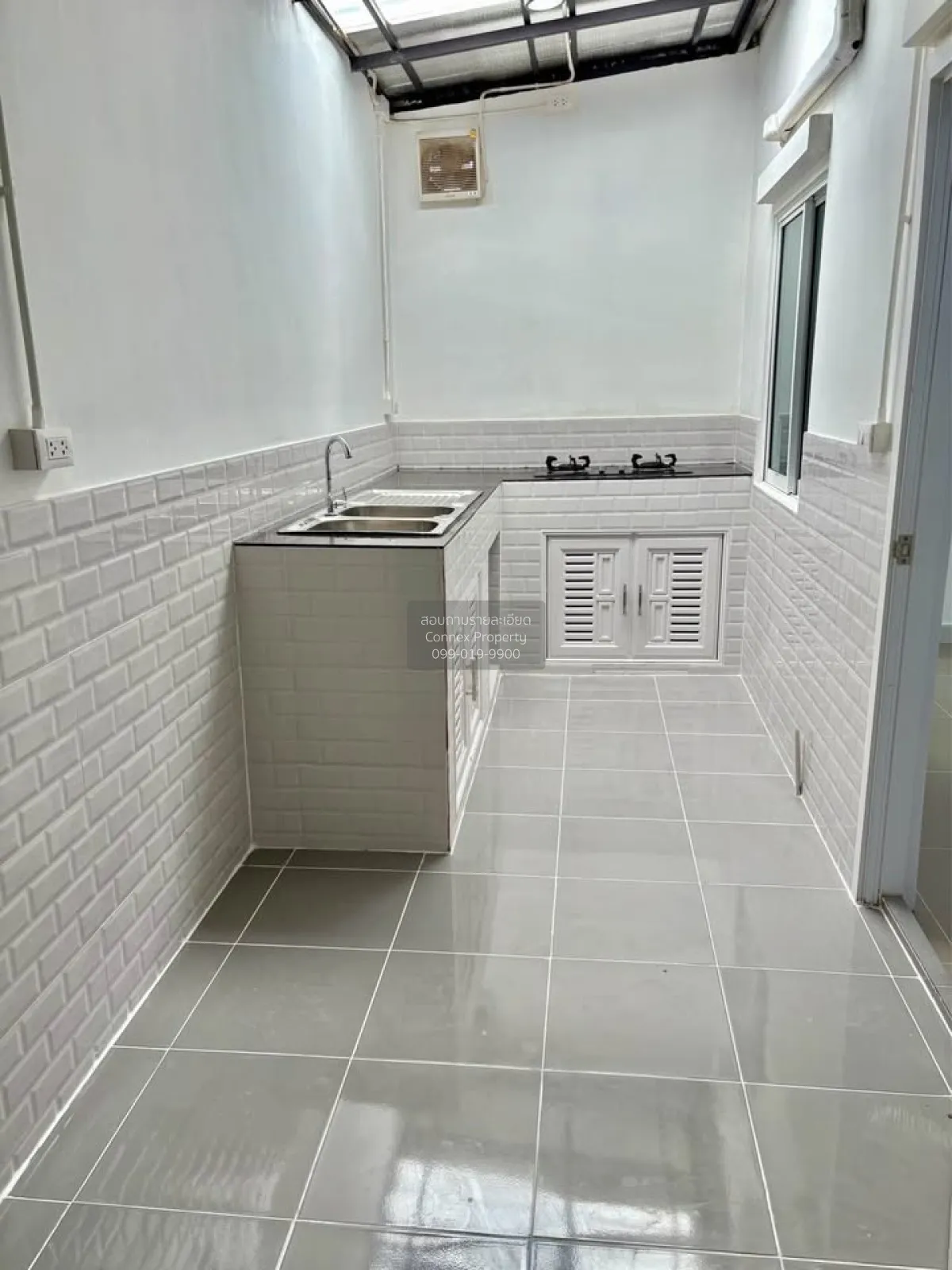 ขายทาวน์เฮ้าส์/ทาวน์โฮม  ไลโอ อีลิท วัชรพล - สายไหม BTS-คูคต สายไ