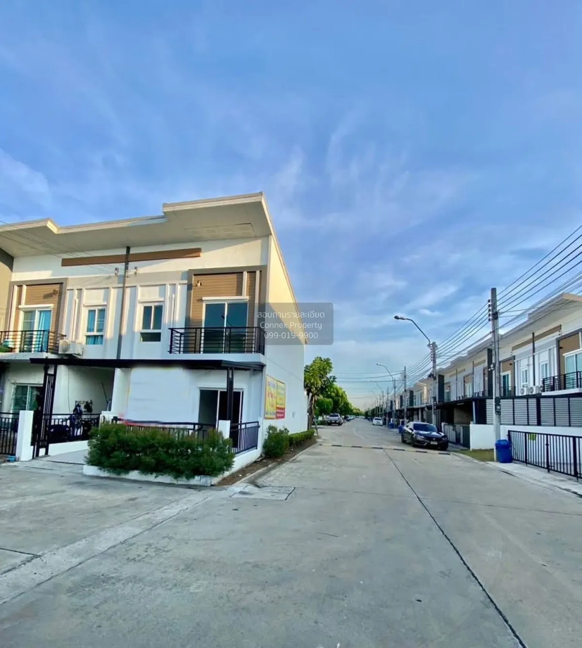 ขายทาวน์เฮ้าส์/ทาวน์โฮม  ไลโอ อีลิท วัชรพล - สายไหม BTS-คูคต สายไ