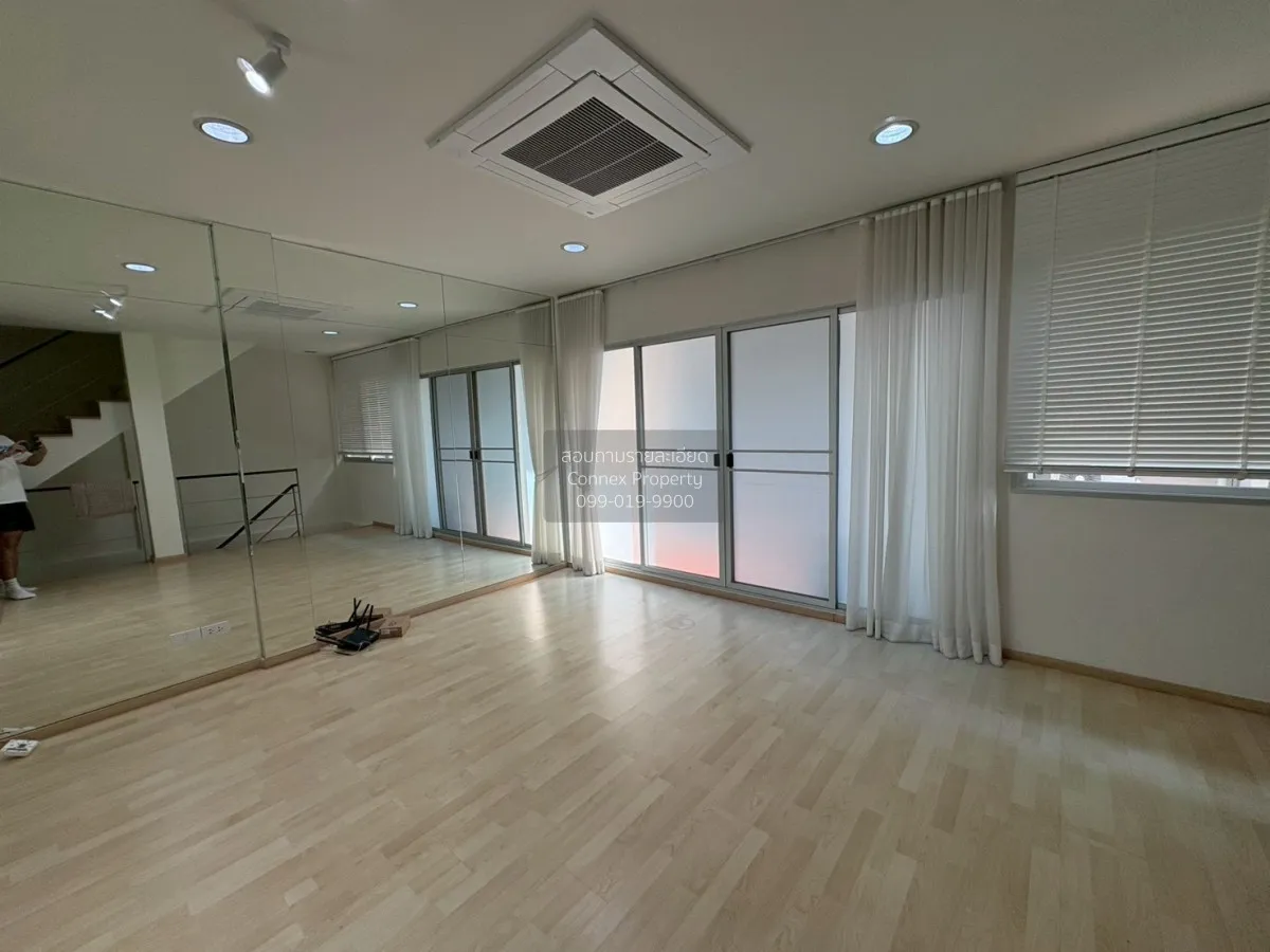 For Rent Townhouse/Townhome  , Noble Cube Pattanakarn , Suan Luan
