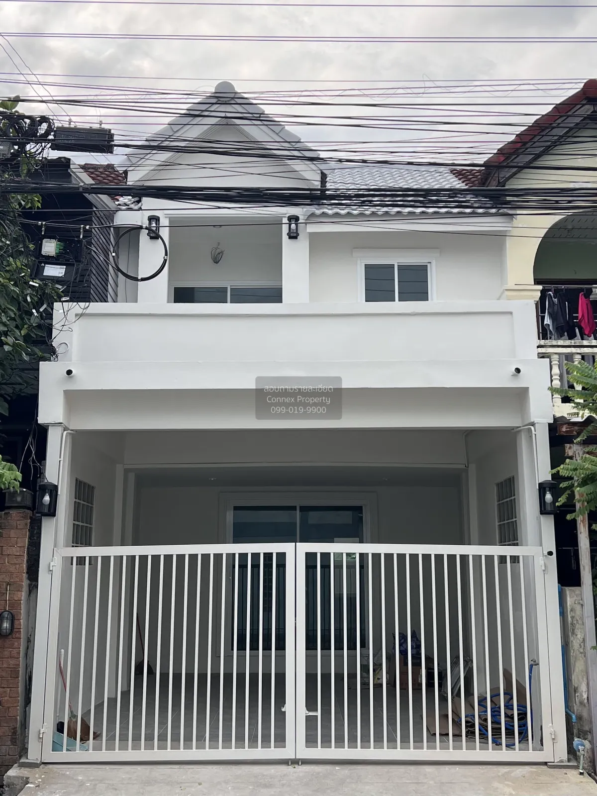 หมู่บ้านพิมพ์ทอง รีโนเวทใหม่ ลาดพร้าว 101 ทำเลกลางเมือง ปากซอยรถไ 1