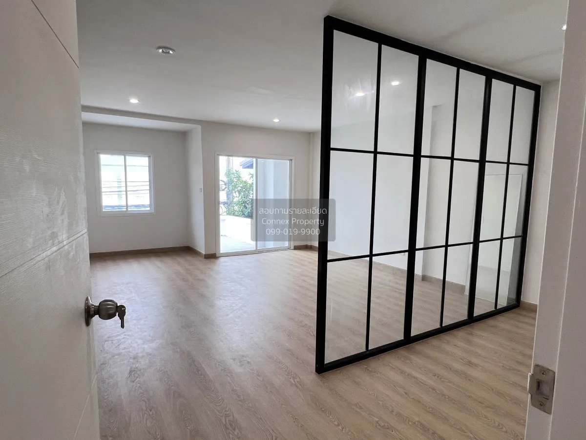 หมู่บ้านพิมพ์ทอง รีโนเวทใหม่ ลาดพร้าว 101 ทำเลกลางเมือง ปากซอยรถไ