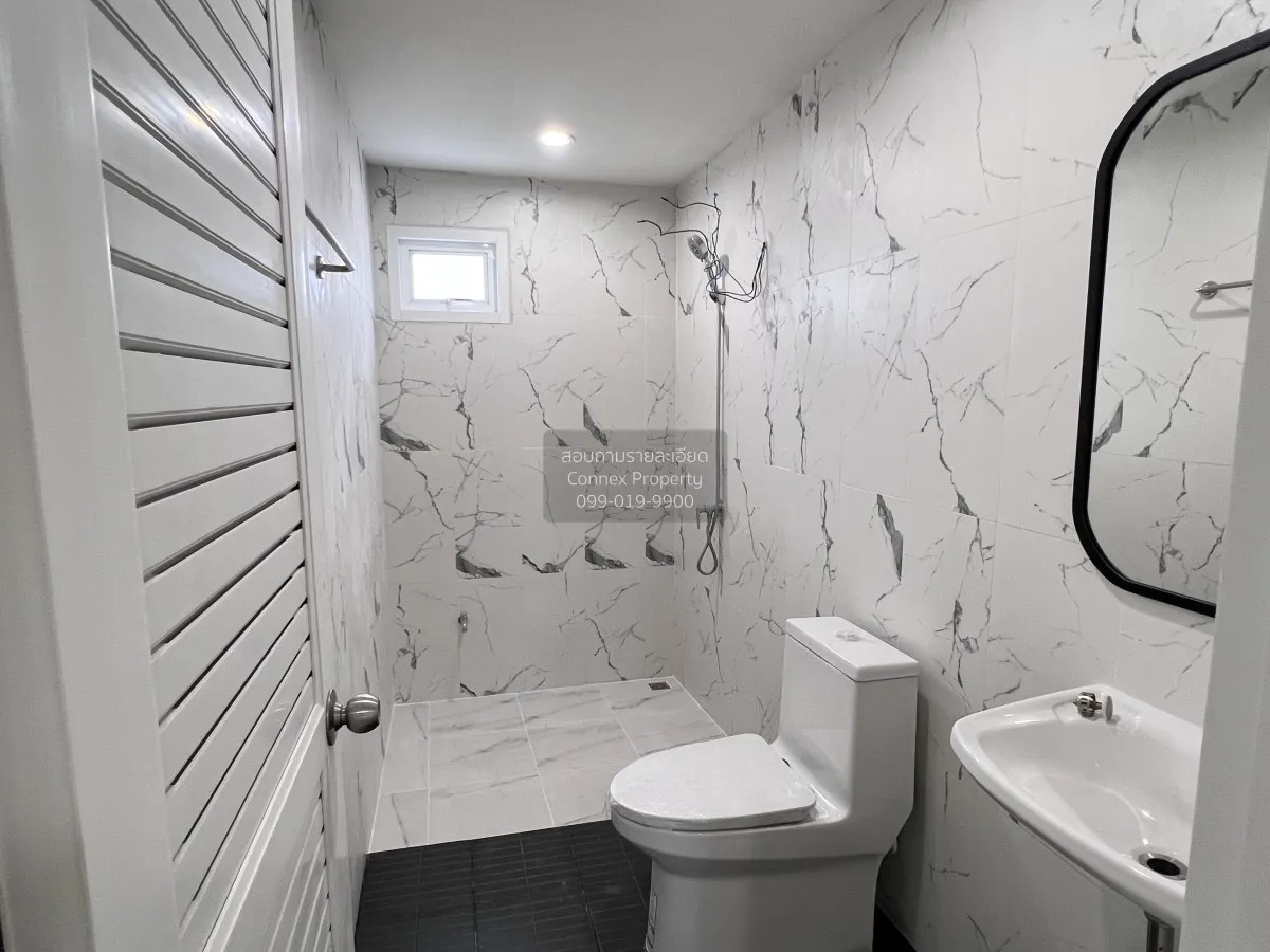 หมู่บ้านพิมพ์ทอง รีโนเวทใหม่ ลาดพร้าว 101 ทำเลกลางเมือง ปากซอยรถไ