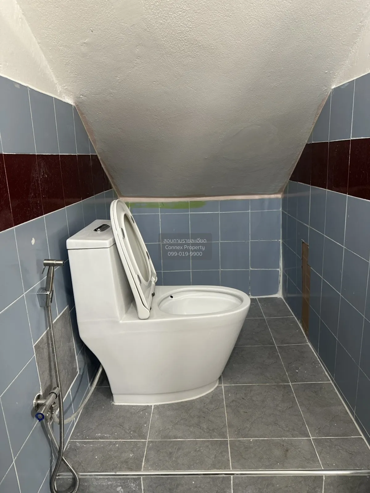 For Sale House , Baan Preecha Suwinthawong , Saen Saep , Min Buri