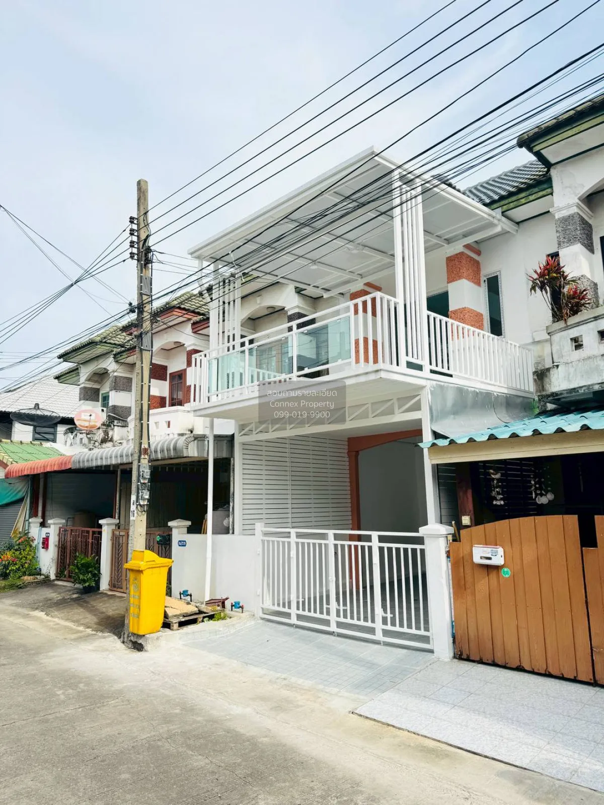 ขายทาวน์เฮ้าส์/ทาวน์โฮม  นิวเวิลด์วิลล์ หน้ากว้าง รีโนเวทใหม่ ละห 2