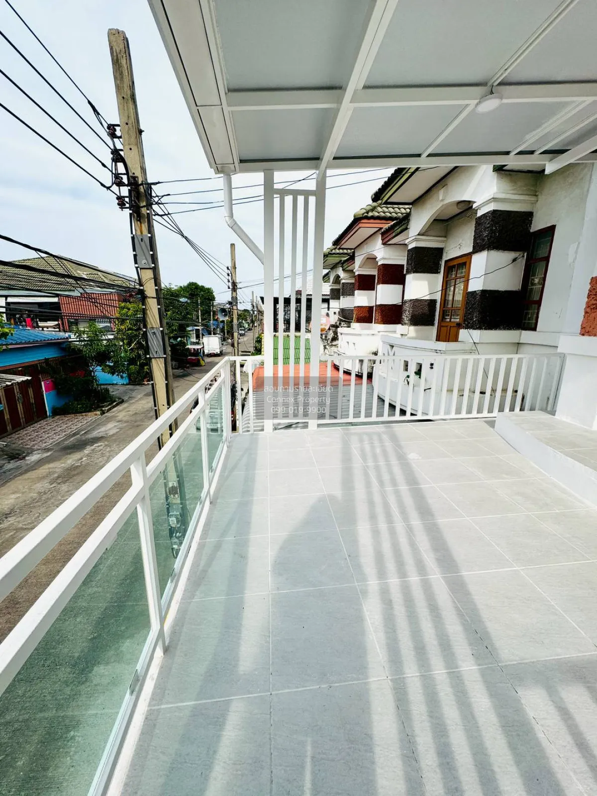 ขายทาวน์เฮ้าส์/ทาวน์โฮม  นิวเวิลด์วิลล์ หน้ากว้าง รีโนเวทใหม่ ละห