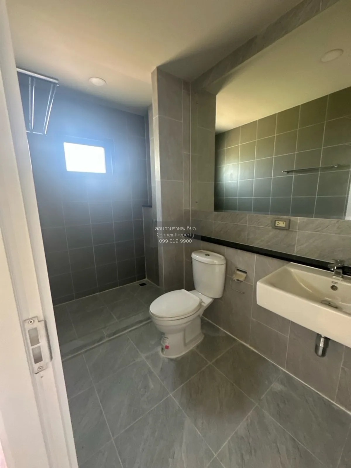 For Sale Townhouse/Townhome  , Britania Mega Town Bangna , Bang K