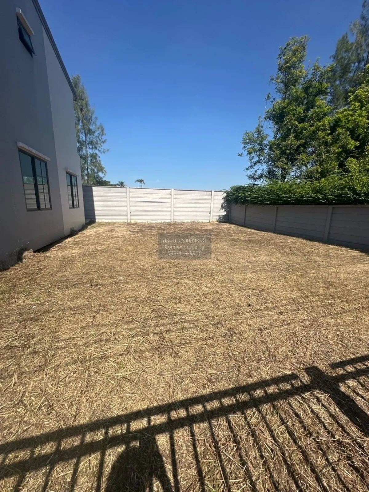 For Sale Townhouse/Townhome  , Britania Mega Town Bangna , Bang K