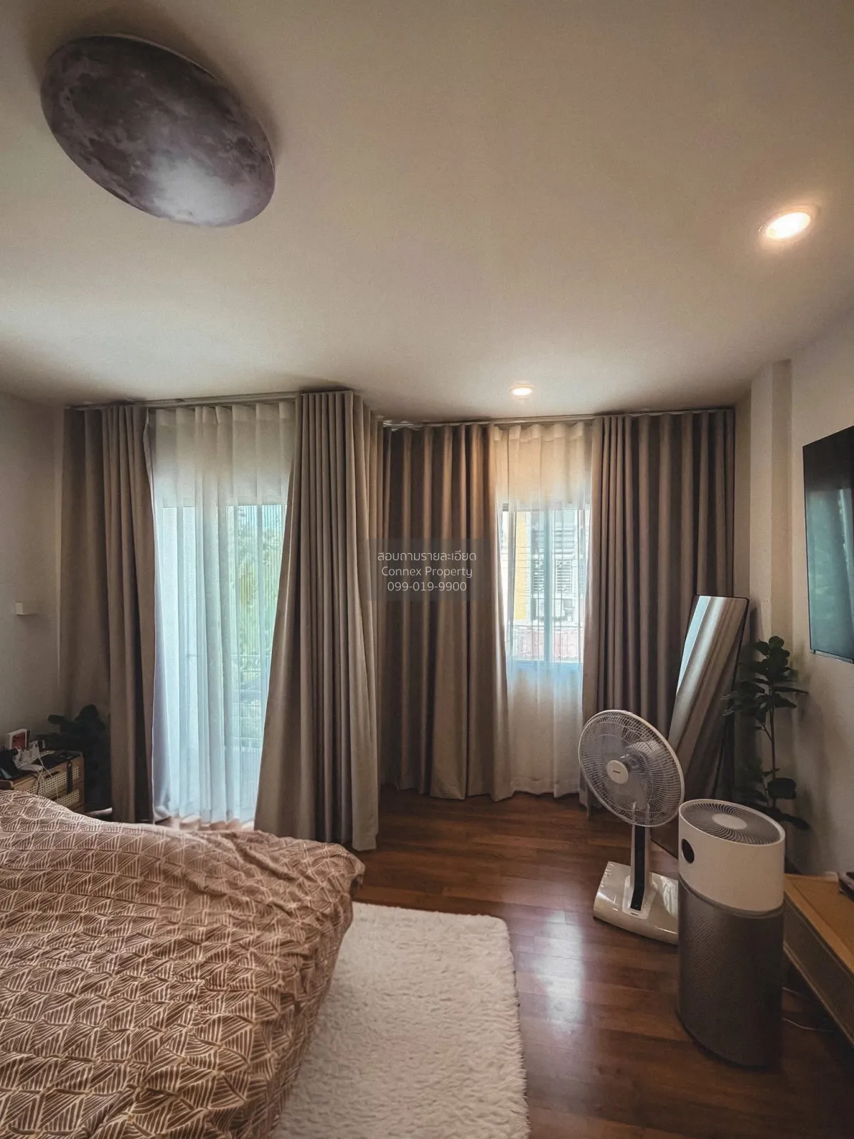 ขายทาวเฮ้าส์ 2 ชั้น หลังมุม มีพื้นที่ทำสวน บ้าน Smart Home  ห้องม