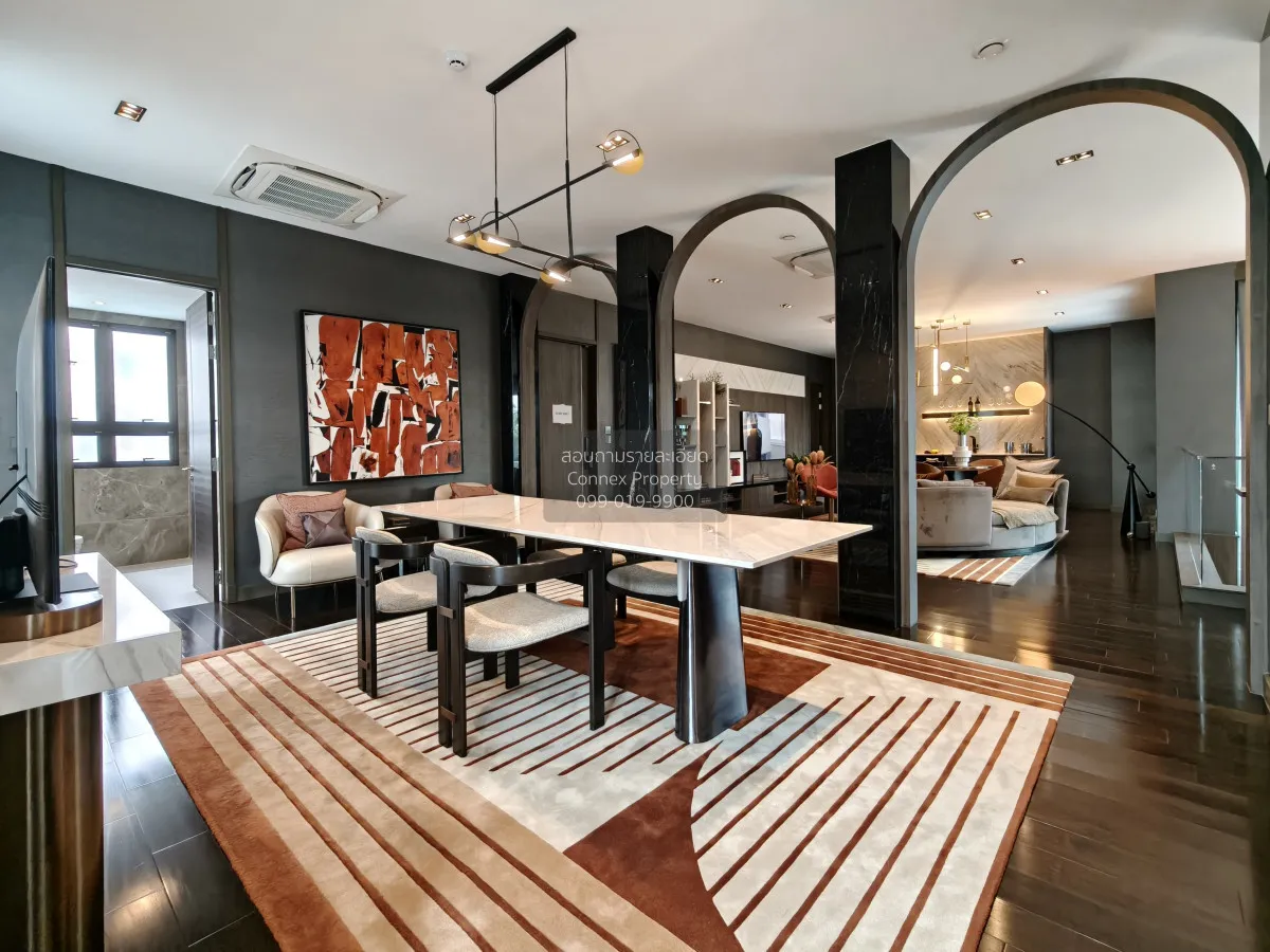 For Sale House , 95E1 , corner unit , wide frontage , Khlong Chan