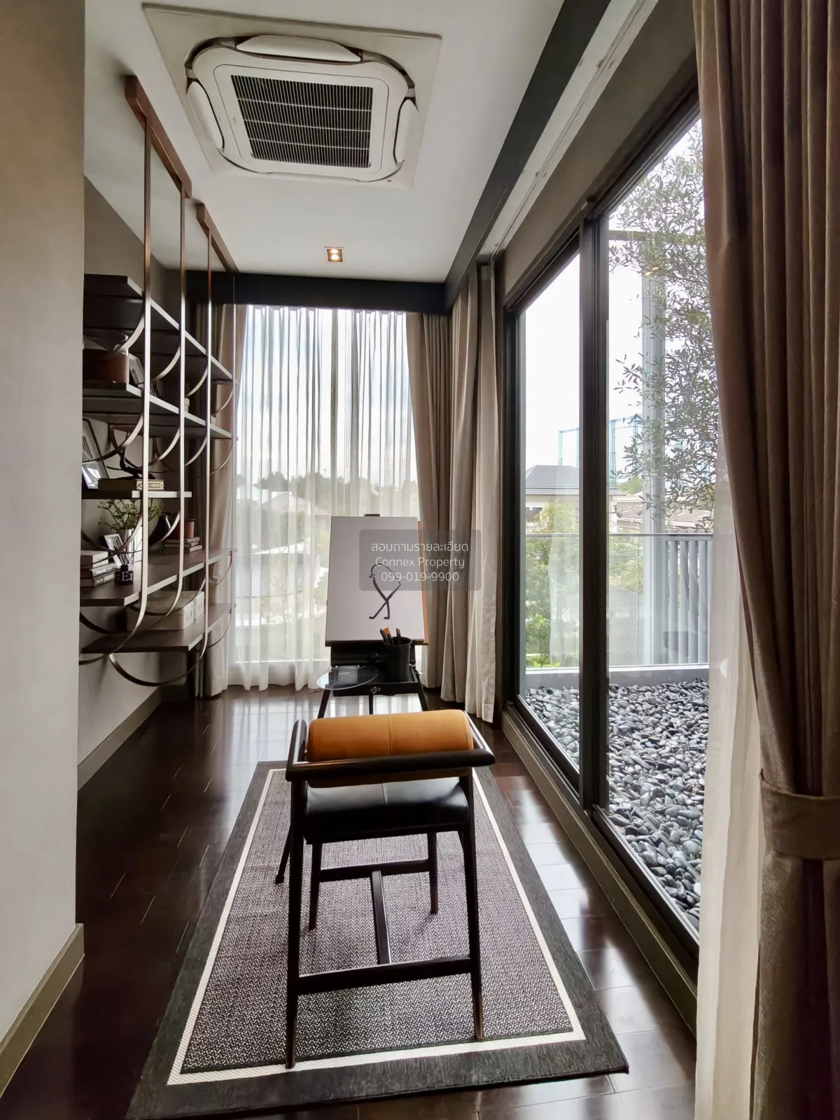 For Sale House , 95E1 , corner unit , wide frontage , Khlong Chan