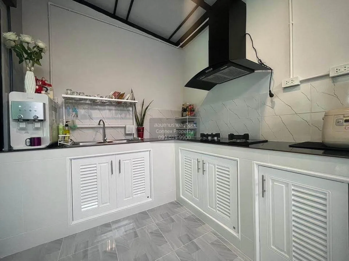 For Sale ทาวน์เฮาส์ 2 ชั้นปทุมธานี-ลาดหลุมแก้ว , wide frontage , 