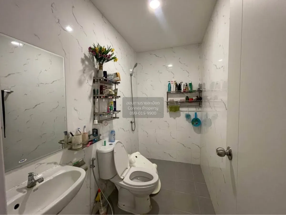 For Sale ทาวน์เฮาส์ 2 ชั้นปทุมธานี-ลาดหลุมแก้ว , wide frontage , 