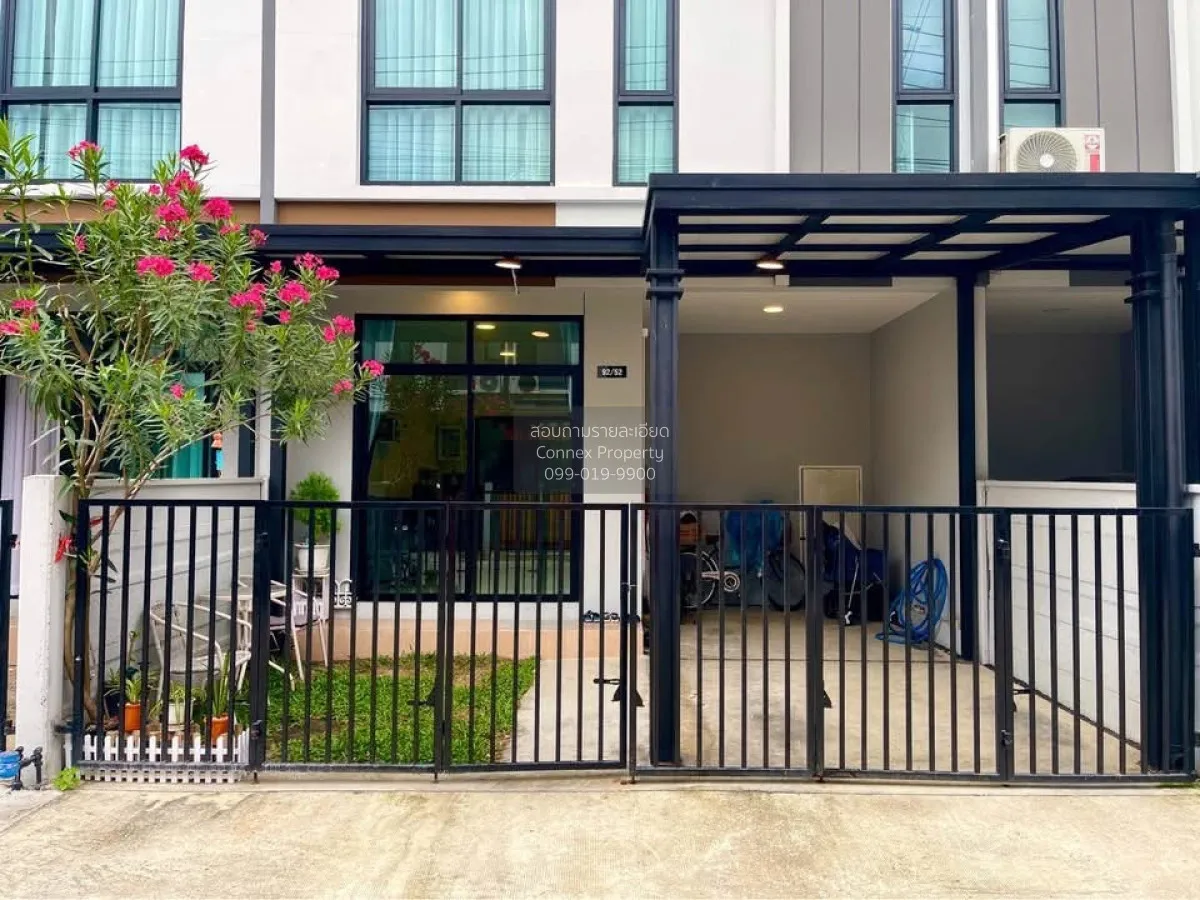 ขายทาวน์เฮาส์ 2 ชั้น ปทุมธานี-ลาดหลุมแก้ว หน้ากว้าง ลาดหลุมแก้ว ล