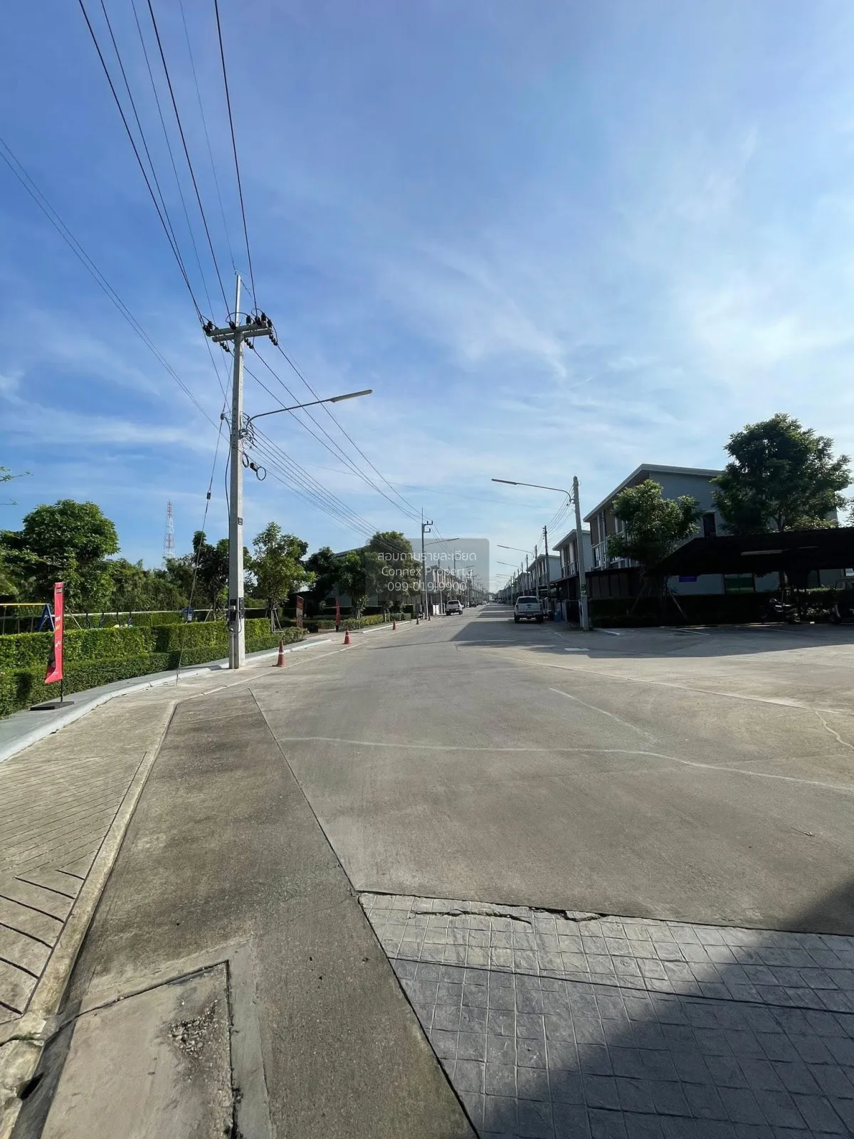 ขายทาวน์เฮาส์ 2 ชั้น ปทุมธานี-ลาดหลุมแก้ว หน้ากว้าง ลาดหลุมแก้ว ล