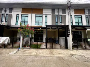 ขายทาวน์เฮาส์ 2 ชั้น ปทุมธานี-ลาดหลุมแก้ว หน้ากว้าง ลาดหลุมแก้ว ลาดหลุมแก้ว ปทุมธานี CX-138975