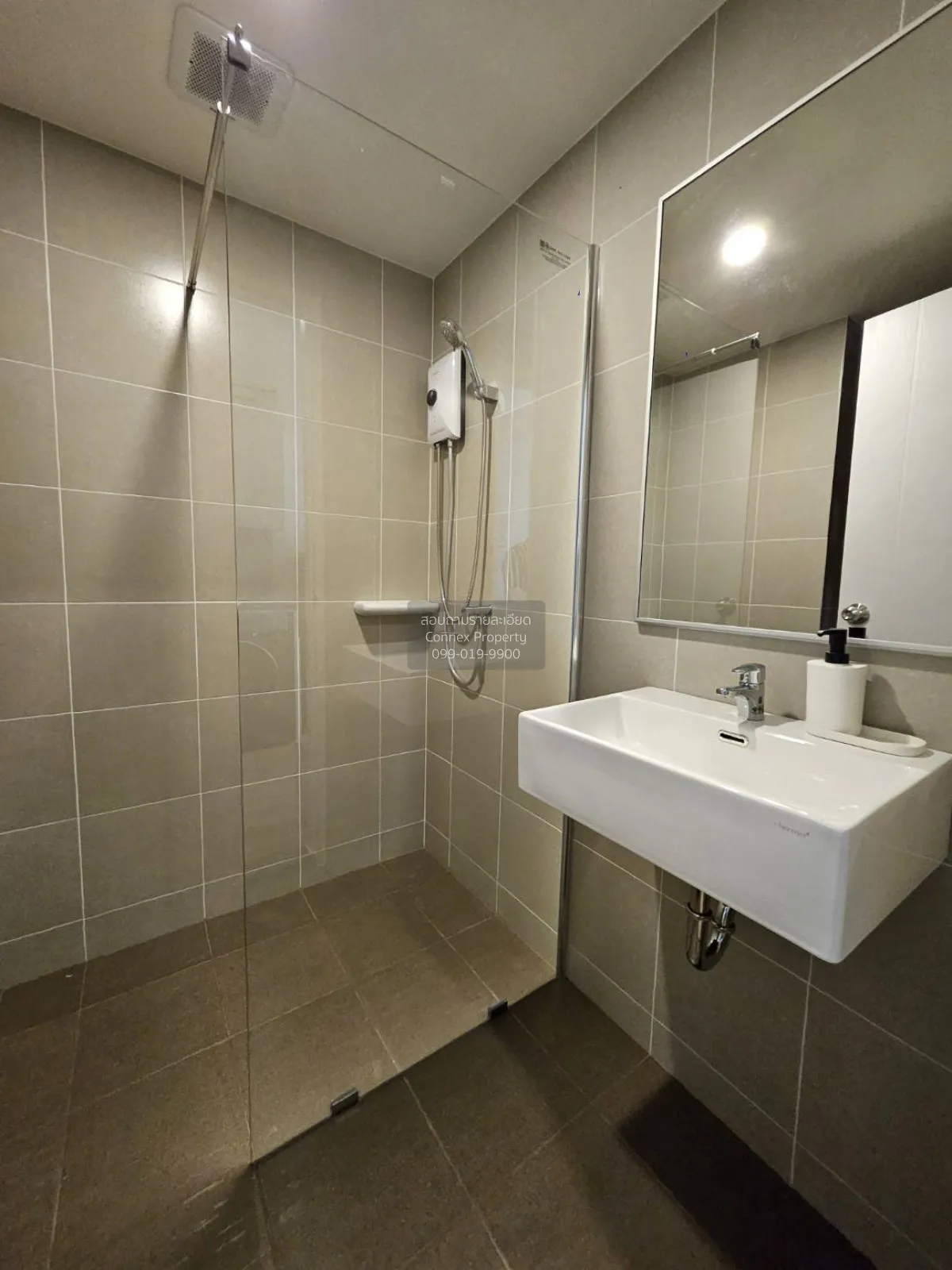 เช่าคอนโด  ลุมพินี วิลล์ จรัญ - ไฟฉาย MRT-จรัญฯ 13 บ้านช่างหล่อ เ