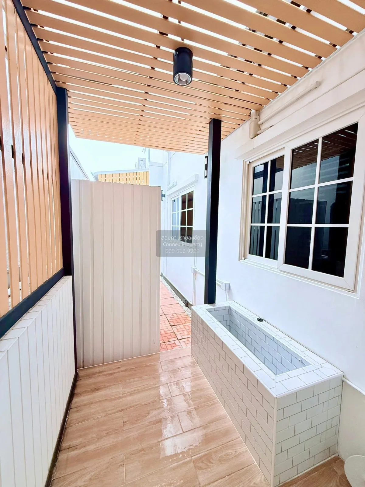 ขายบ้าน  เพรสทีจ ฟิวเจอร์ - รังสิต ห้องมุม ประชาธิปัตย์ ธัญบุรี ป