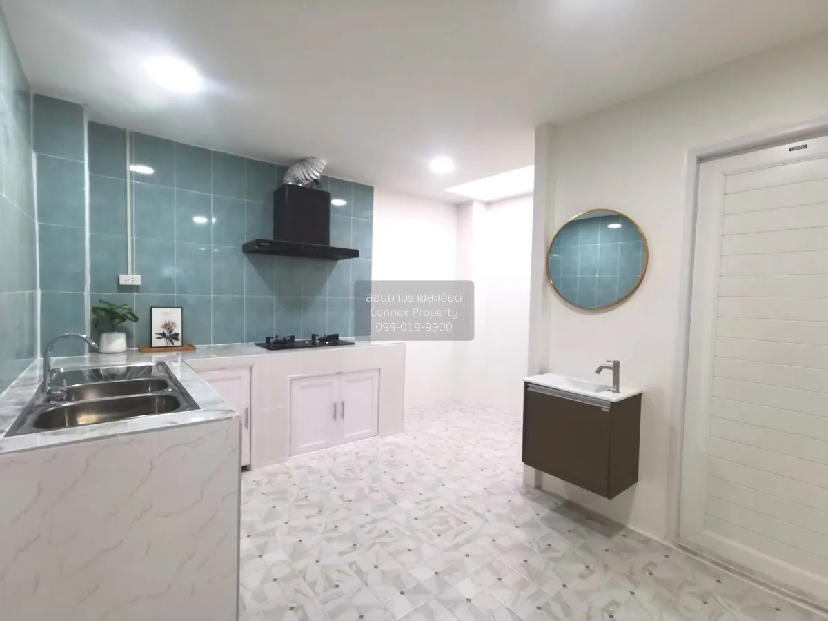 For Sale Townhouse/Townhome  , Rungrueng House , BTS-Saphan Mai ,