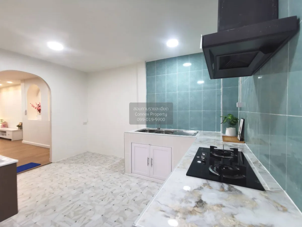 For Sale Townhouse/Townhome  , Rungrueng House , BTS-Saphan Mai ,