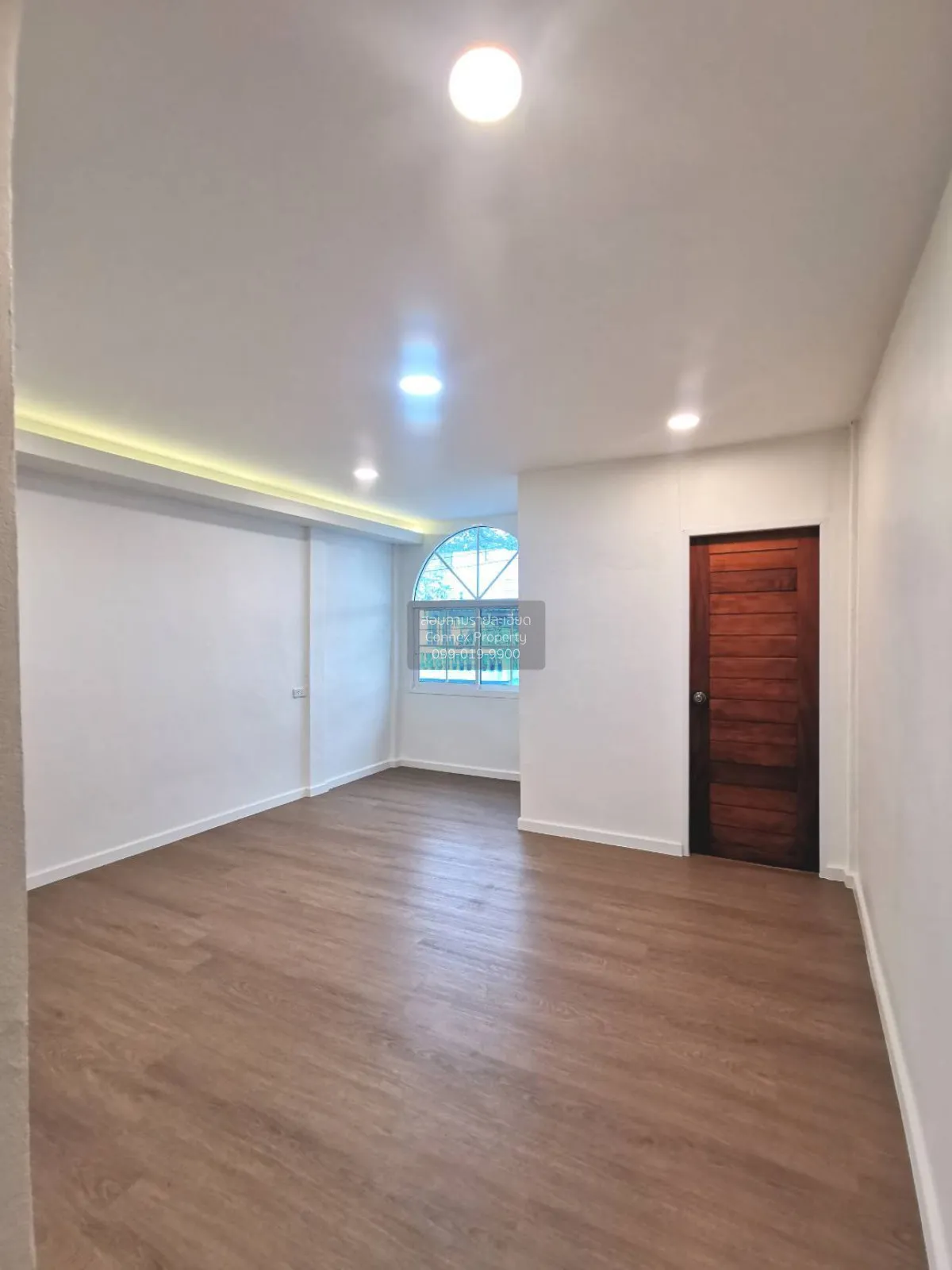 For Sale Townhouse/Townhome  , Rungrueng House , BTS-Saphan Mai ,