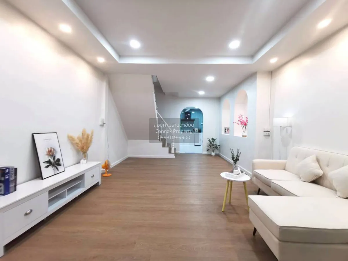 For Sale Townhouse/Townhome  , Rungrueng House , BTS-Saphan Mai , 4