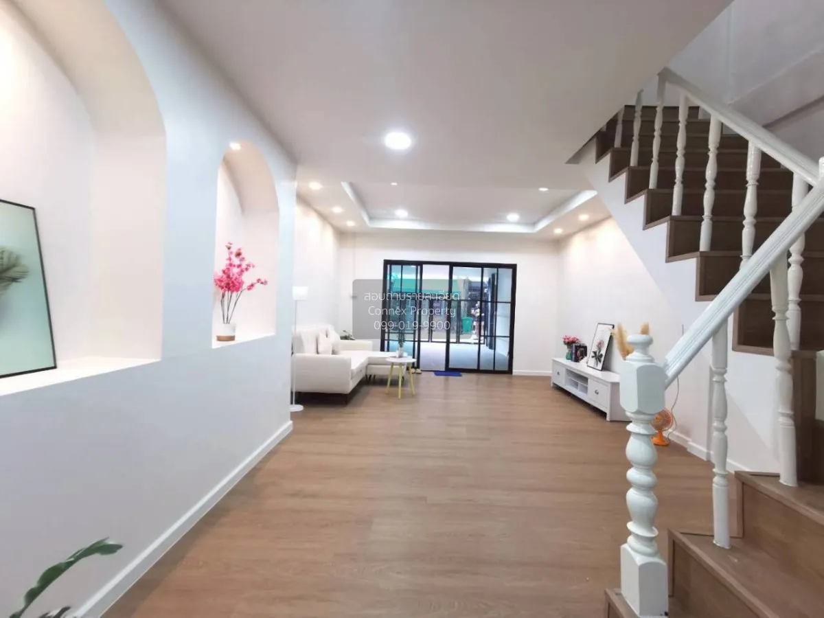 For Sale Townhouse/Townhome  , Rungrueng House , BTS-Saphan Mai ,