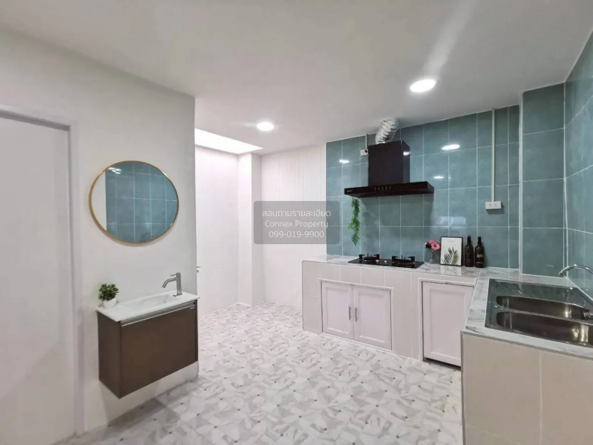 For Sale Townhouse/Townhome  , Rungrueng House , BTS-Saphan Mai ,