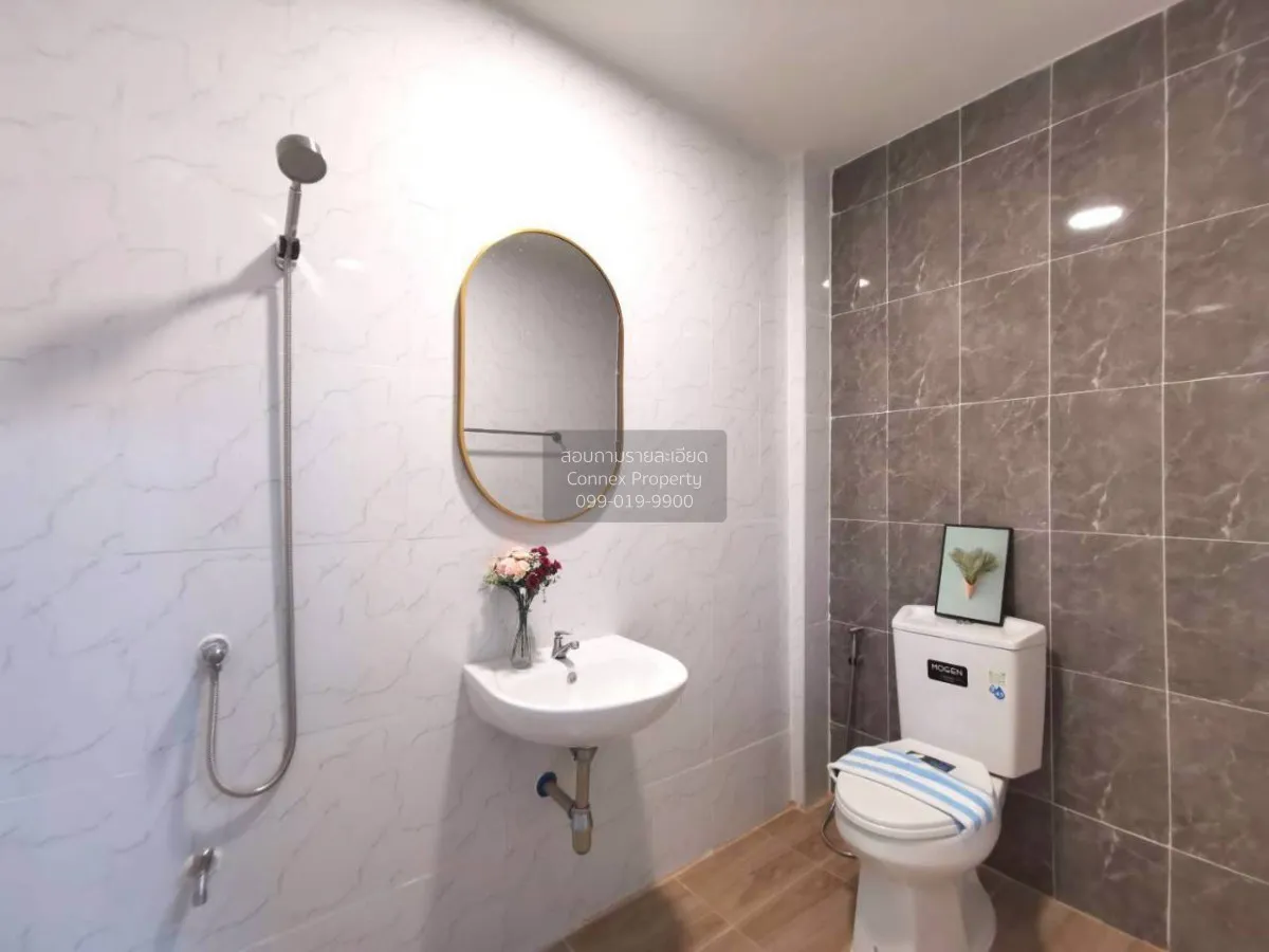 For Sale Townhouse/Townhome  , Rungrueng House , BTS-Saphan Mai ,