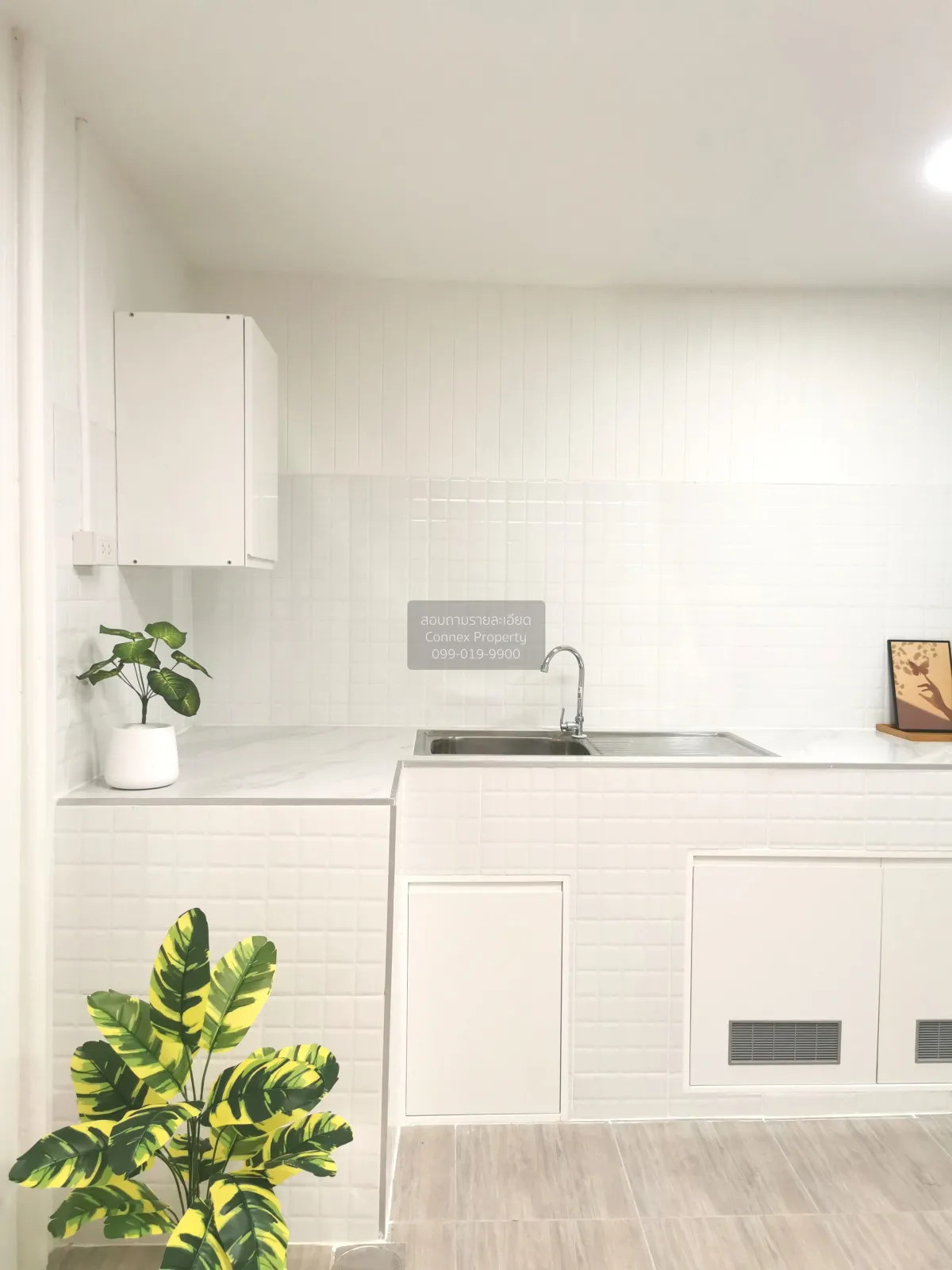 For Sale Townhouse/Townhome  , Baan Thanarom , Lat Sawai , Lam Lu