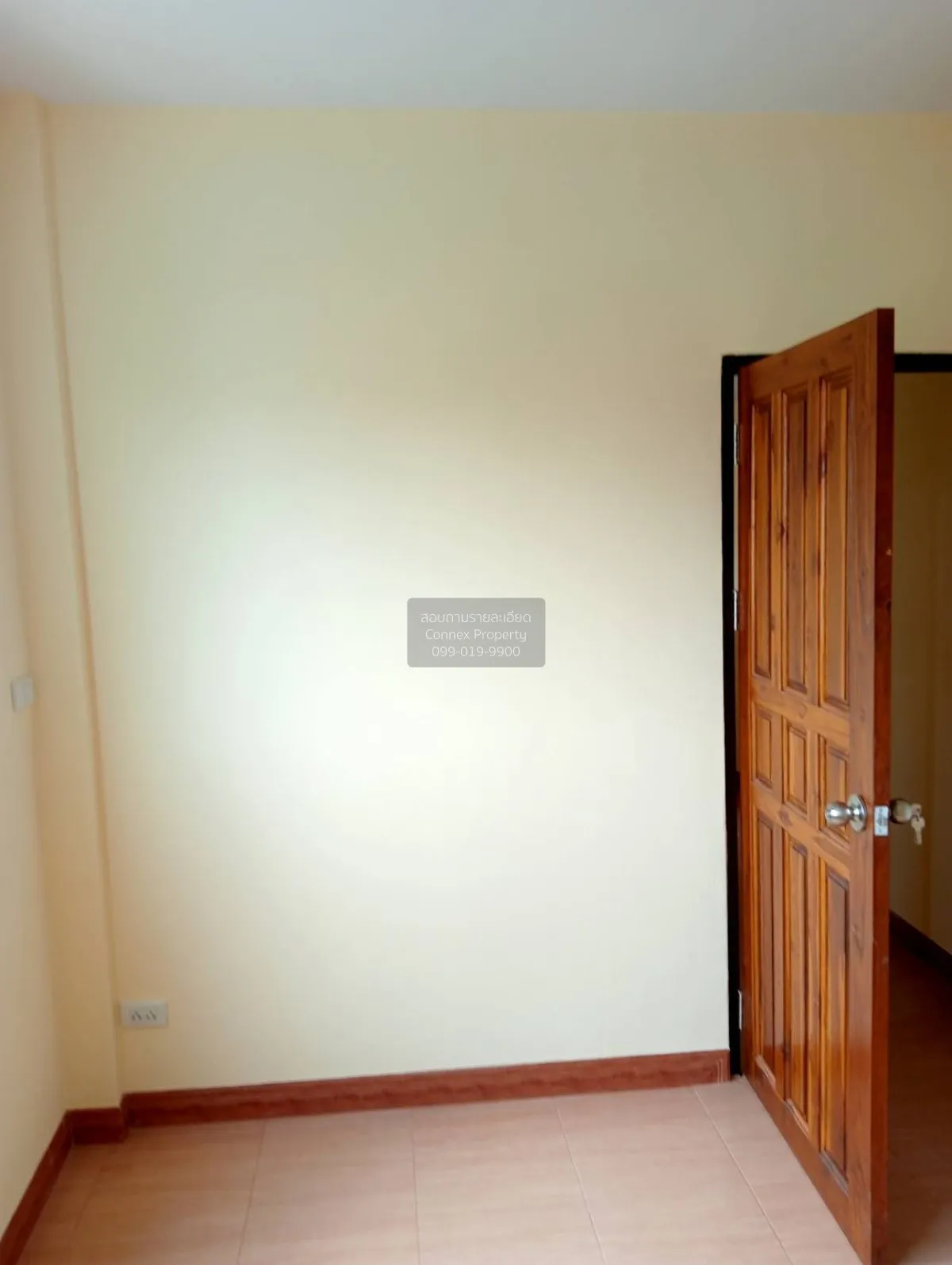 For Sale 2-storey detached house near Bang Krasor BTS/MRT Station