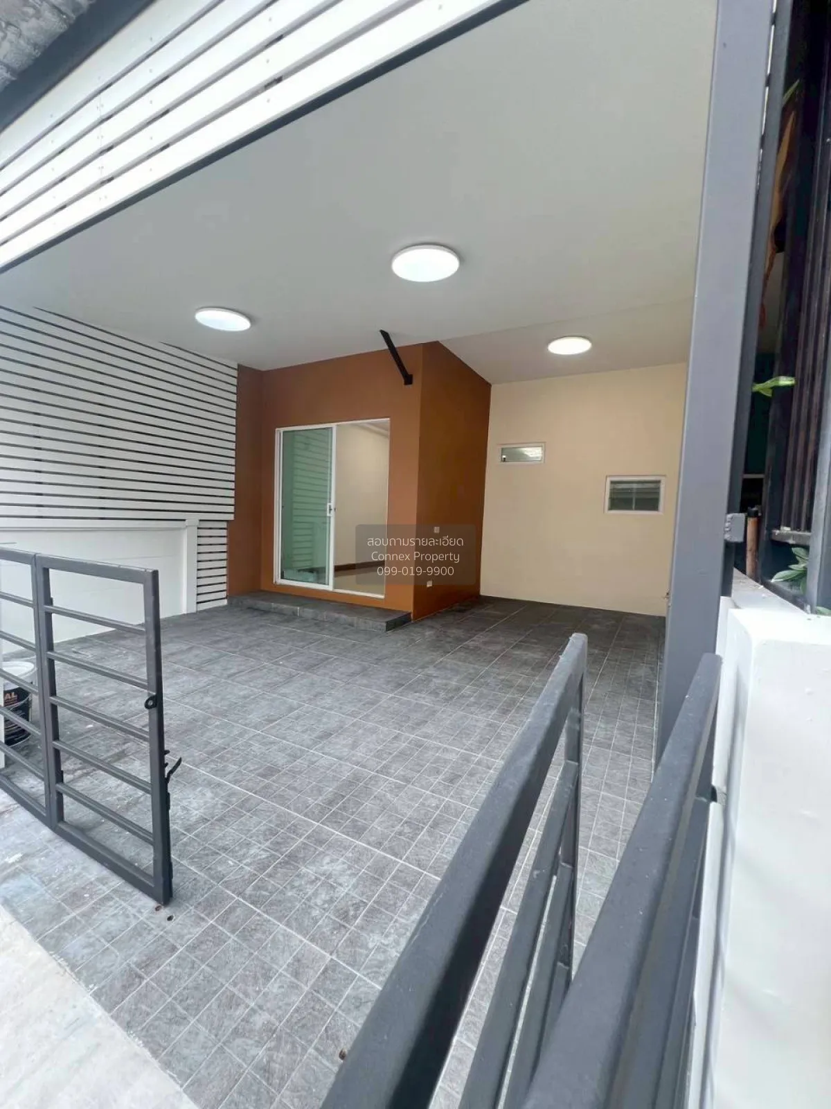 For Sale Townhouse/Townhome  , Pleno Phetkasem 81 , newly renovat 2