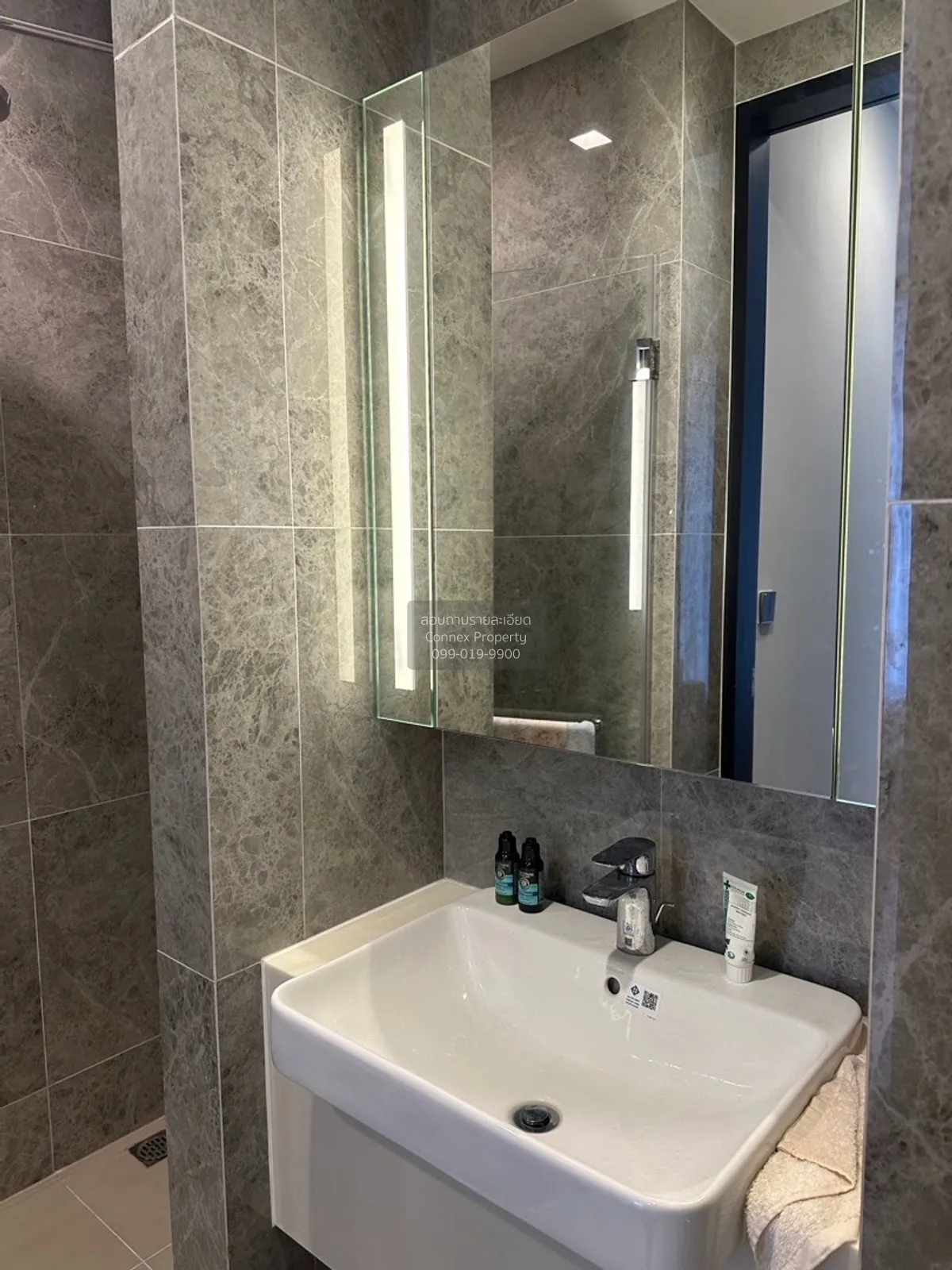 For Sale Condo , Noble Around Ari , BTS-Ari , Sam Sen Nai , Phaya 4